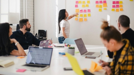 Fashion Startup: How to Market Your Brand and Acquire Customers
