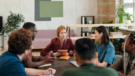 Navigating the Personalization Trend: Incorporating Customized Visual Content into Your Corporate Identity