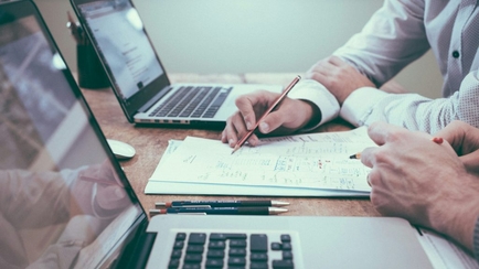 The Beginner’s Guide to Starting a Consulting Business: Essential Steps and Tips