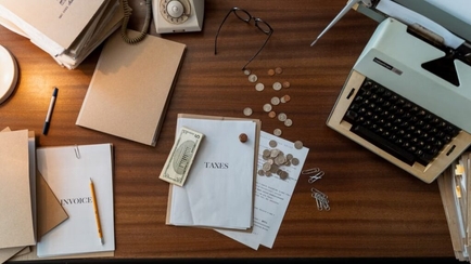 Factoring vs Invoice Discounting: Which One Suits Your Business?