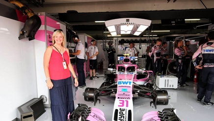 LUXLife goes to the races!