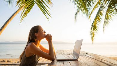 Three in 10 SME employees will work once a day or more during their summer holiday - Post Thumbnail