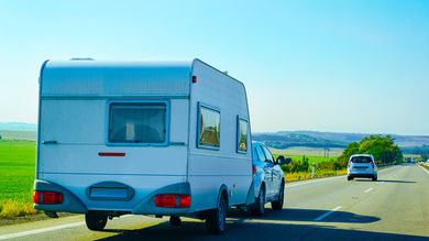 Summer Road Trip: How to Tow with a Campervan - Post Thumbnail
