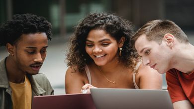 4 Ways Video Subtitles Can Increase Your Website Engagement Time - Post Thumbnail