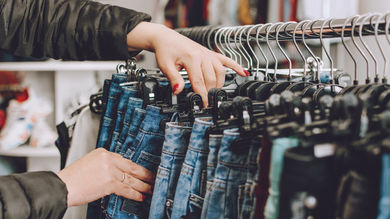 Which Businesses and Industries Play a Big Part in Throwaway Culture? - Post Thumbnail