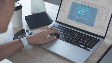 British Travelers Are at Risk of Phishing Attacks, Experts Warn - Post Thumbnail