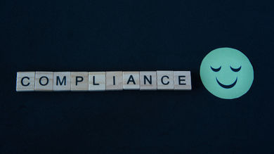 Solutions to compliance and security concerns with instant messaging apps - Post Thumbnail