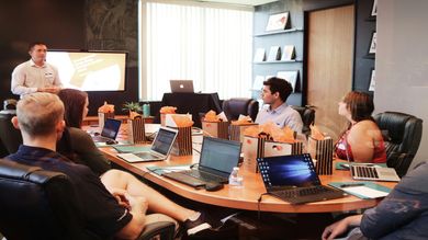 How to Train Your Team to Adopt a Quality Management System - Post Thumbnail
