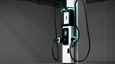 The Business Benefits of Installing EV Chargers at Shopping Centers and Malls - Post Thumbnail