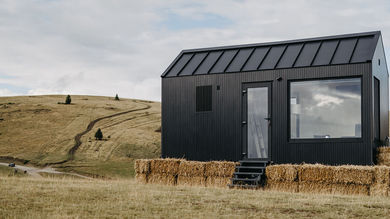 Investing Beyond Traditional Assets: The Financial Case for Tiny House Rentals in Europe - Post Thumbnail
