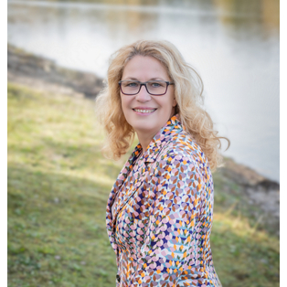 Winner Supplied Image - Lichtblicke4You - Elisabeth Peitl
